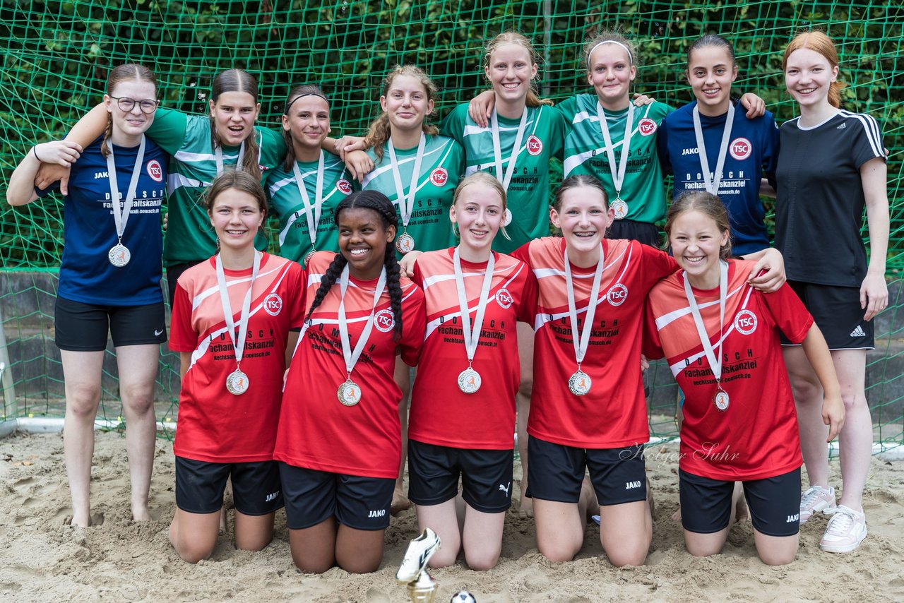 Bild 134 - wBJ/wCJ Beachsoccer Cup